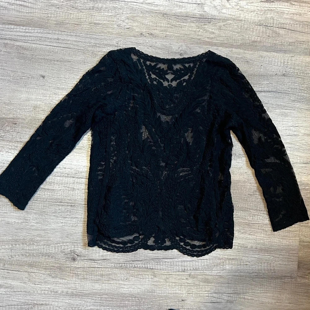 EXPRESS Women's Lace Top (Size S)